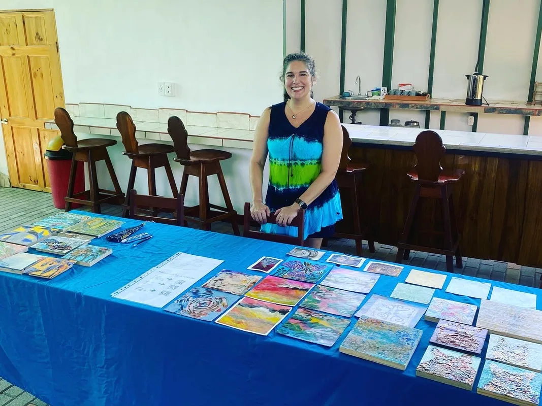 Angeline-Art-Table-Show-Uvita-Costa-Rica-December2021-DolceUvitatheSmallResort