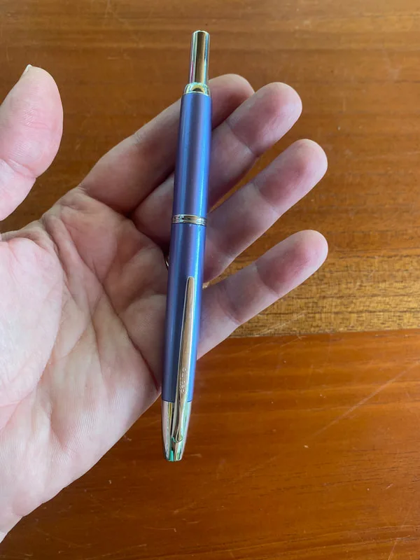 Pilot-Decimo-capless-fountain-pen-in-hand-of-Angeline-Marie-MartinezPicture